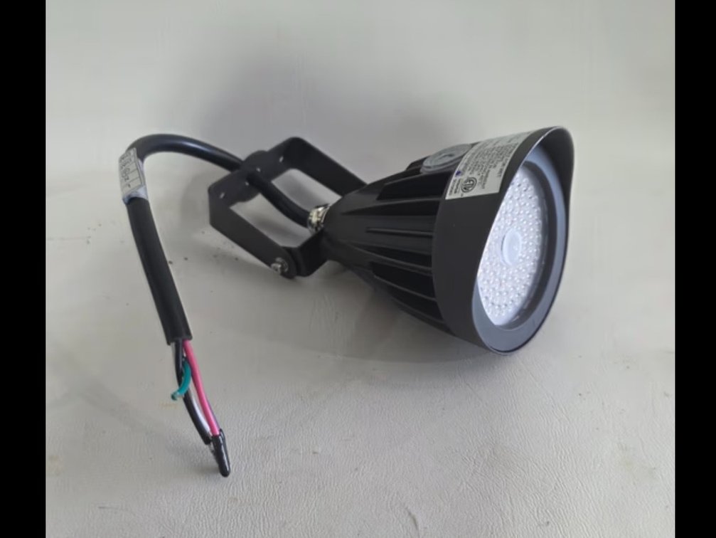 Lumegen bullet spot light