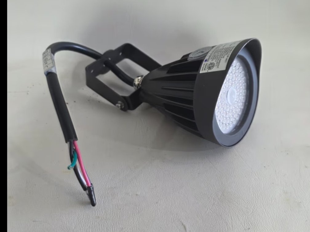 Lumegen bullet spot light