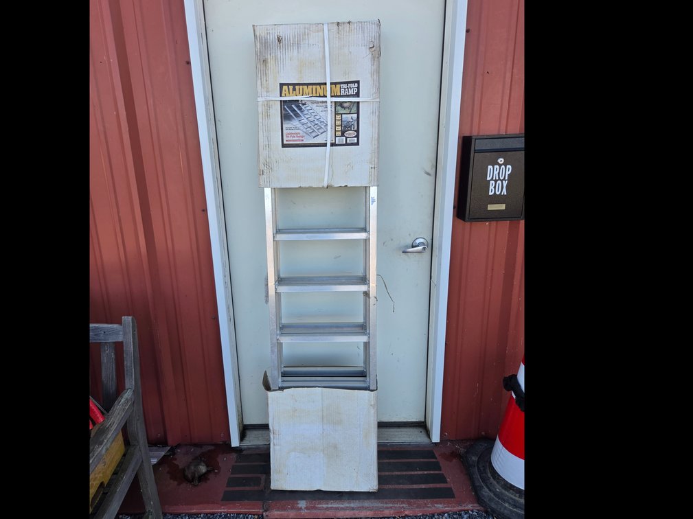 Aluminum loading ramps