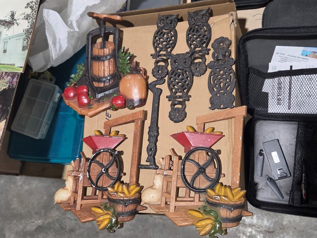 Cast pieces  R4C