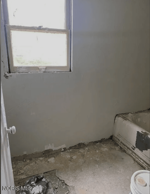 Image for 2-BR/1-BA Home Auction: 1,188 SF  – $25,000 Min Bid