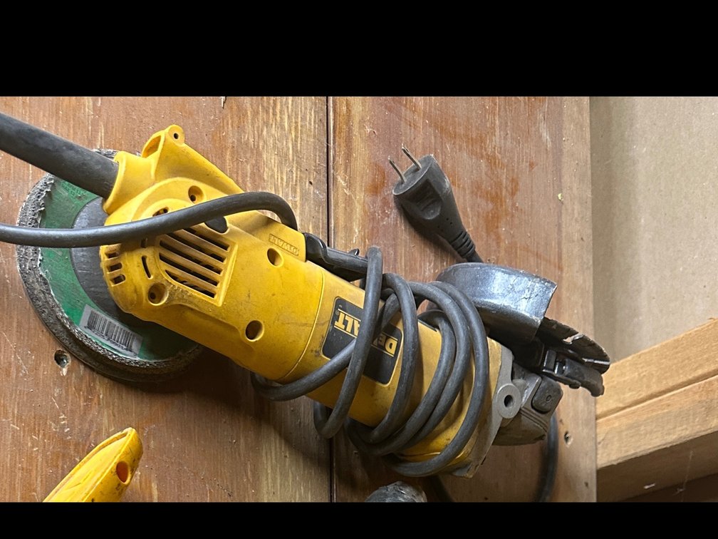 DeWalt Electric Grinder 4 1/2"