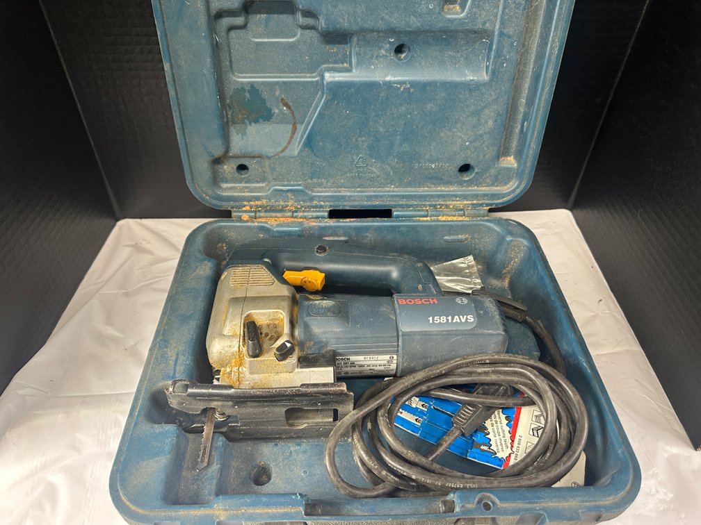 Bosch Top Handle Jig Saw - Model 1581 AVS in case