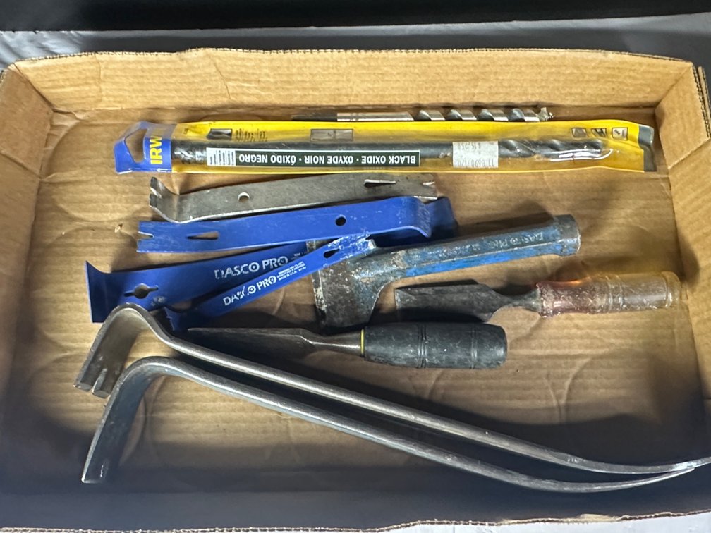 Pry bars, Chisels and more