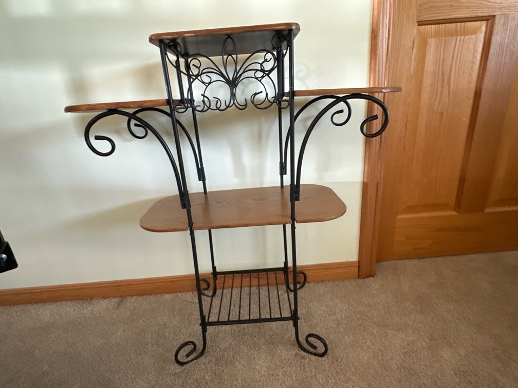 4 tier stand, metal with wood shelves