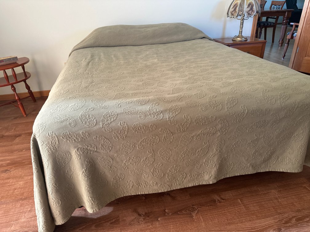 Queen Bed - Mattress, Box Spring, Metal Frame