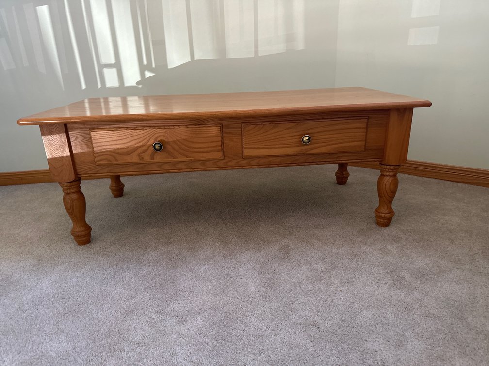 Coffee table with 2 drawers