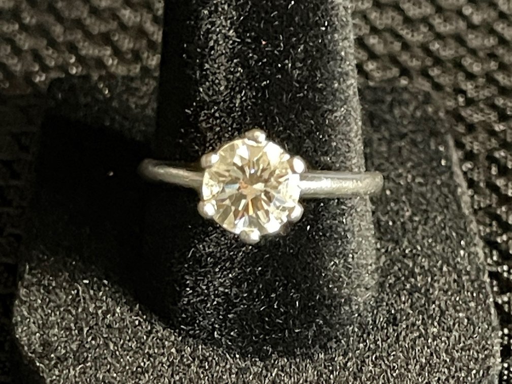 White Gold Solitaire Round Diamond Ring