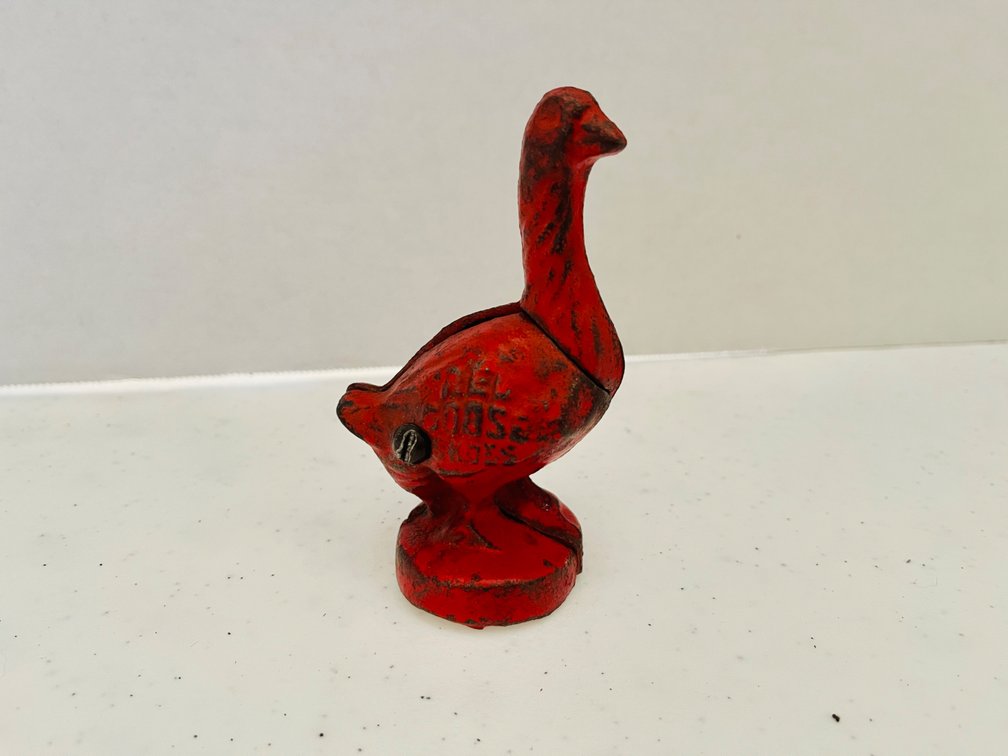 Cast Iron Bank Arcade Red Shoes (Goose)
