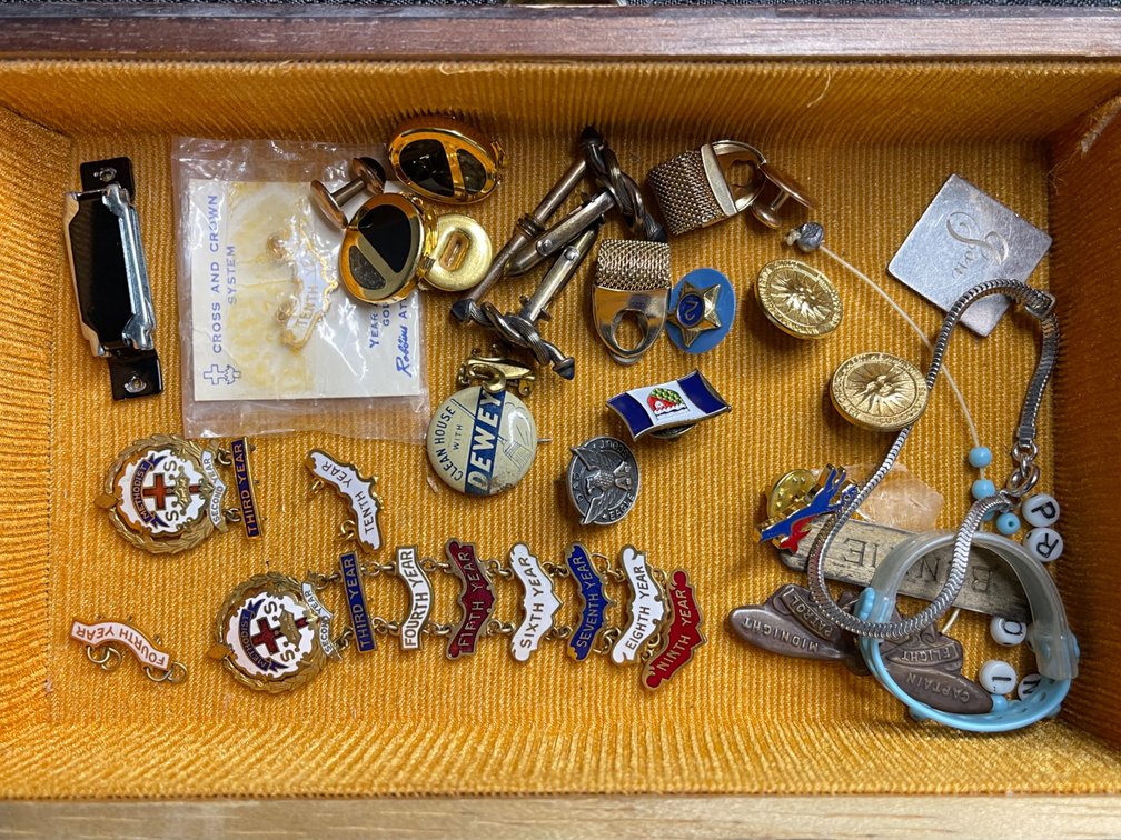 Sunday School Pins and Cuff Links.  Includes small DEWEY political button.