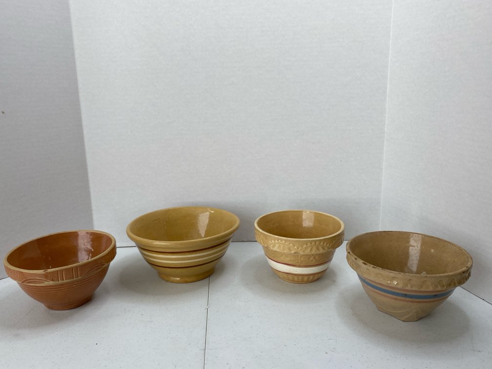 4 Crock bowls
