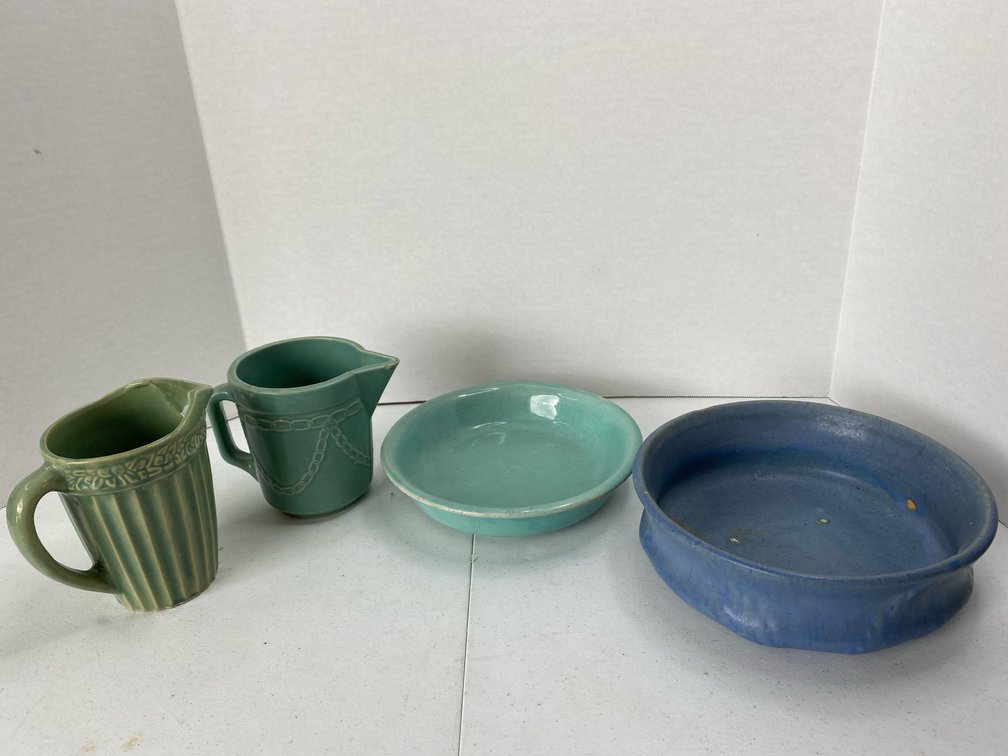 Pastel Dishes