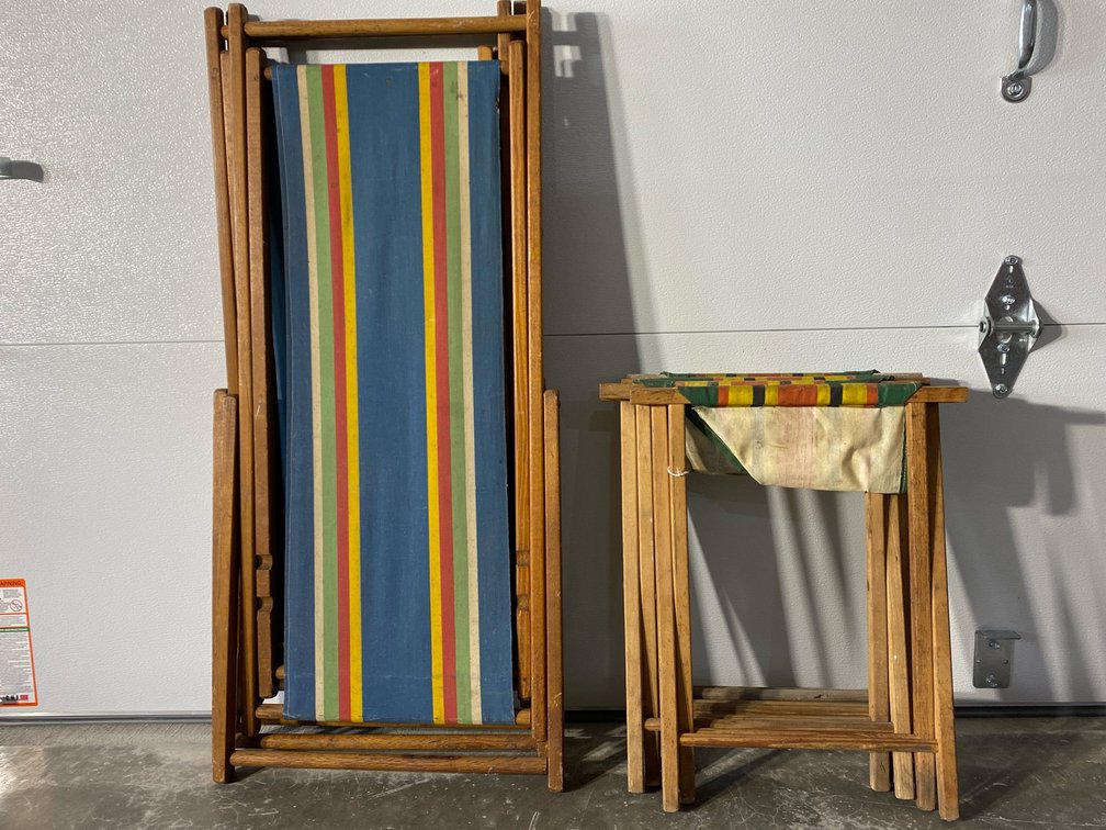 Folding Outdoor Chairs and Lounge 