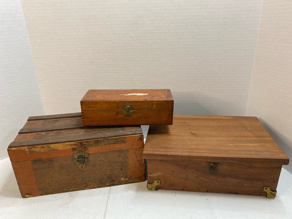 Lot of 3 jewelry Boxes 