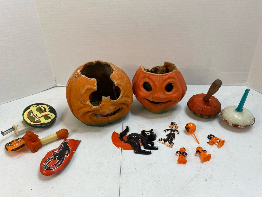 Vintage Halloween Decor 