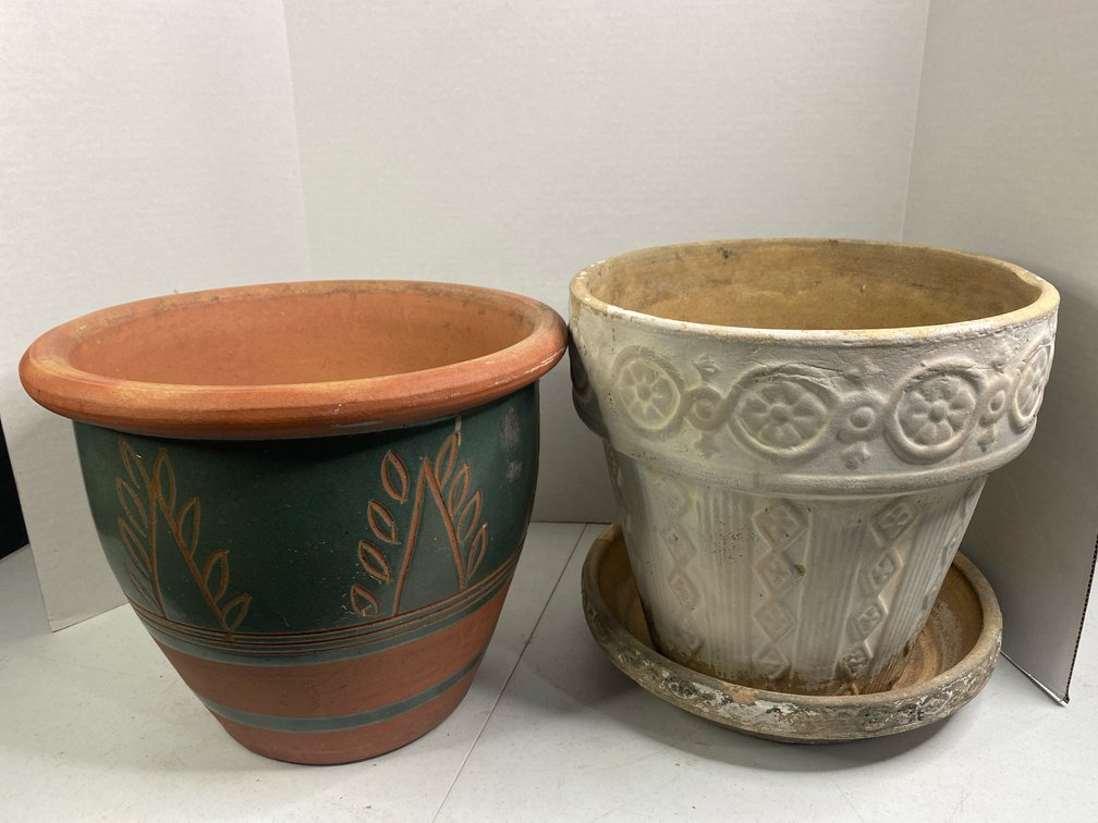 Lot of 2 Planters 
