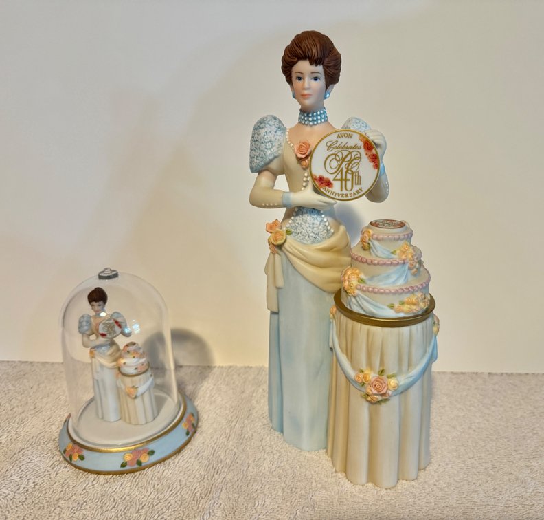 Vintage Avon President's Club Figurine with Miniature