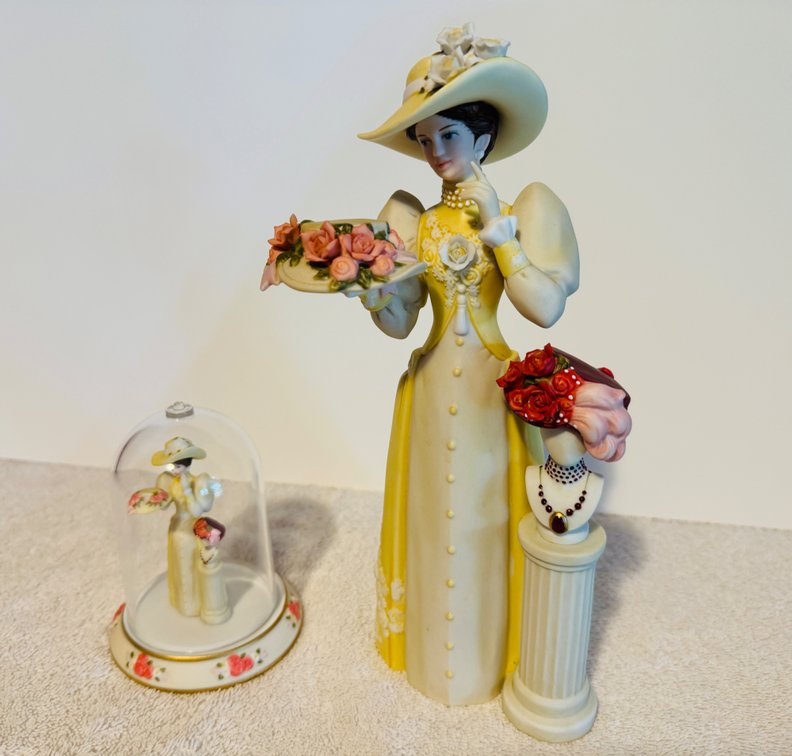 Vintage Avon President's Club Figurine with Miniature