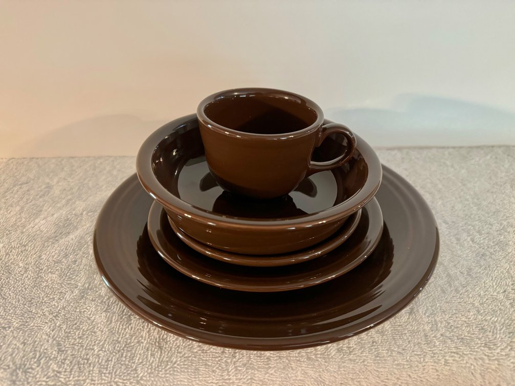 Fiesta Dish Set Chocolate