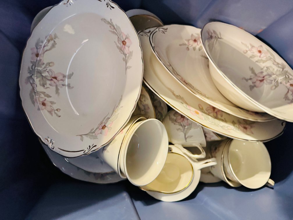 Crown Potteries Dish Set
