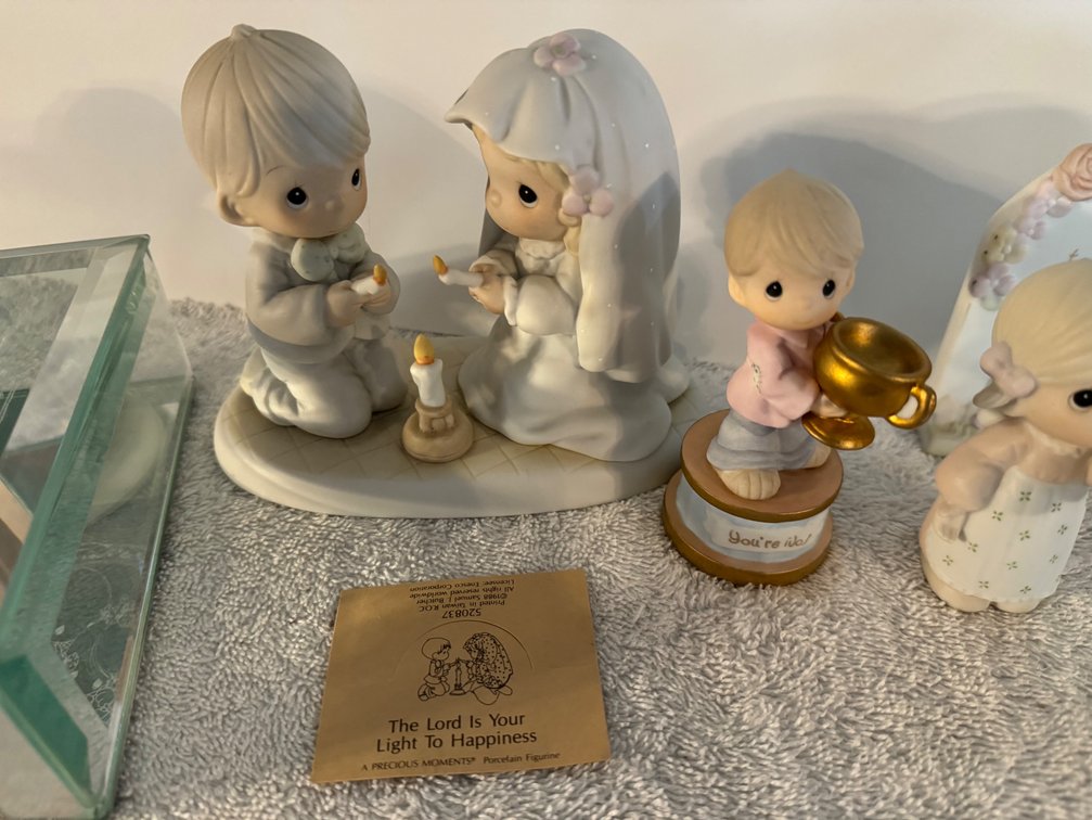 Precious Moments Lot 2 of 2