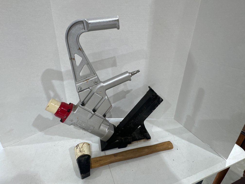 Pneumatic Wood Floor Nailer