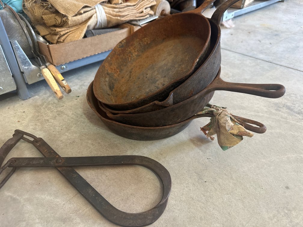 Lot of Cast Iron Pieces