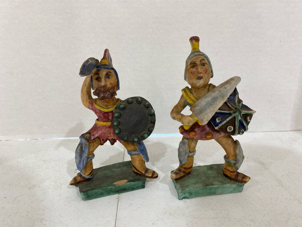 Decorative Figurines