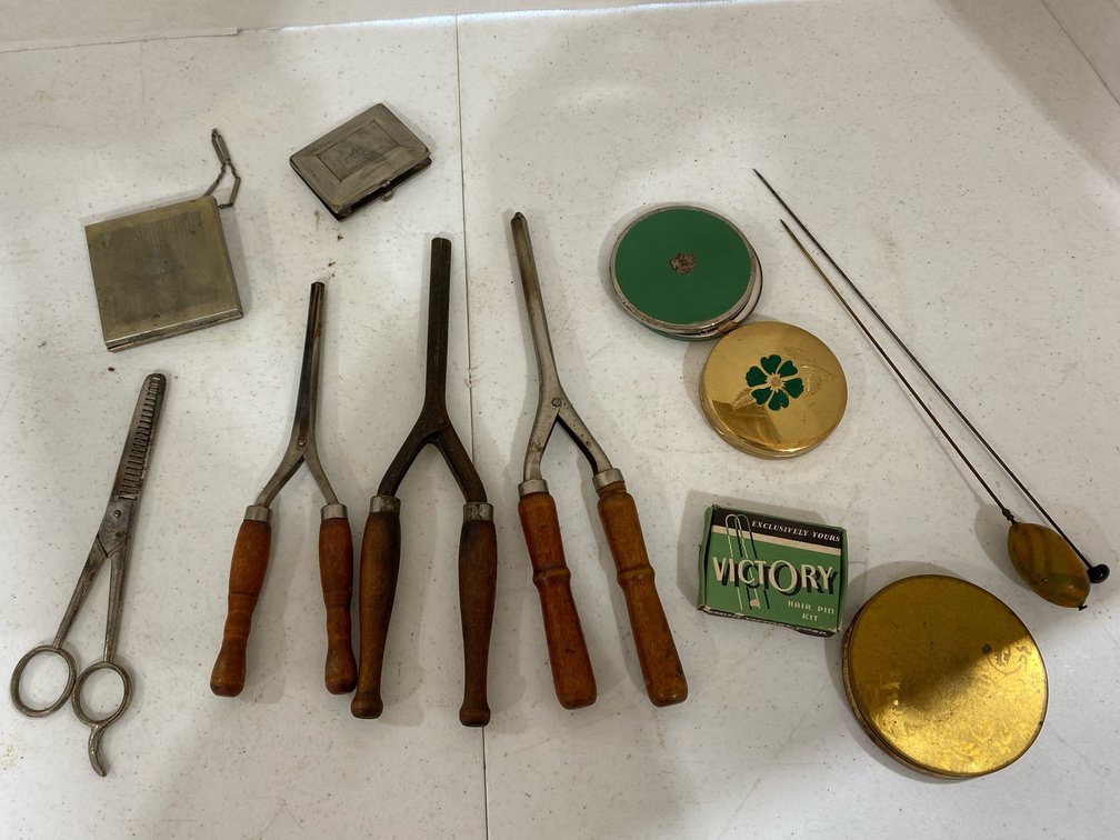 Vintage Curlers and Compacts