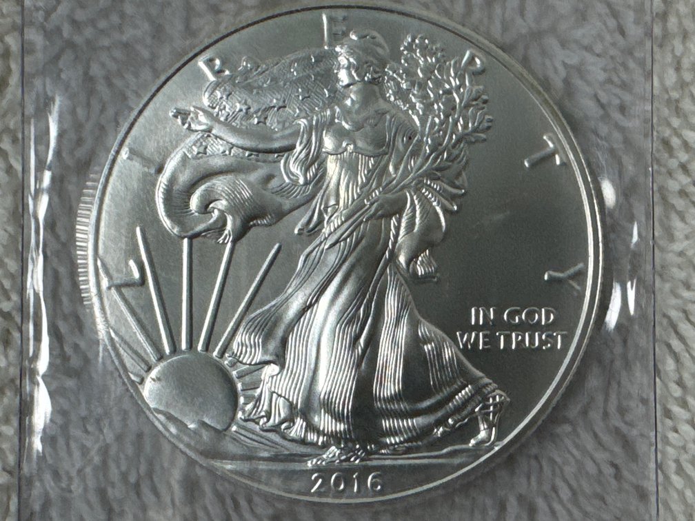 2016 Liberty 1 oz. silver dollar