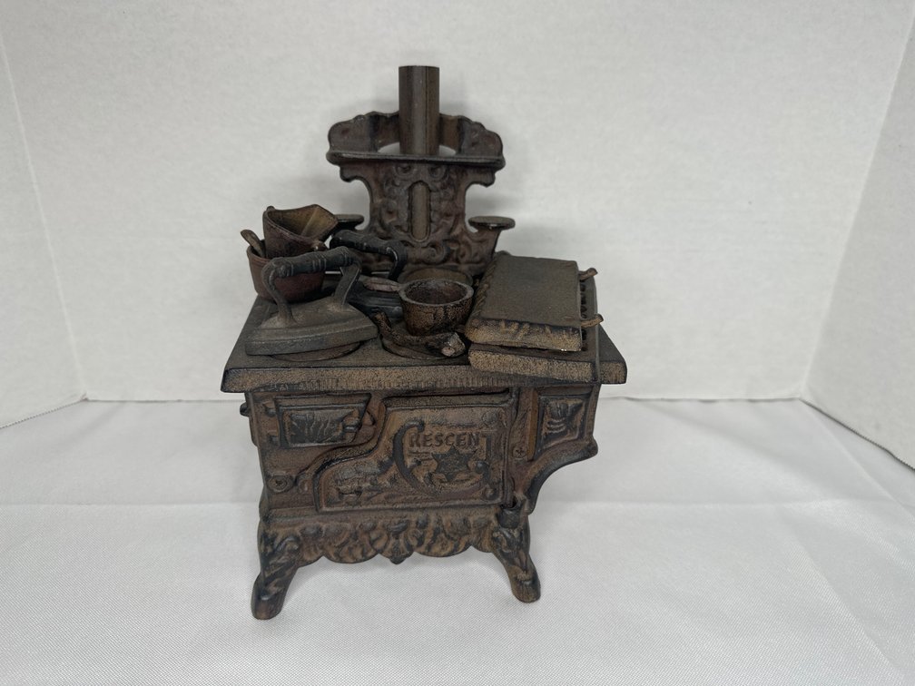 Mini Recent Cast Iron Stove Replica