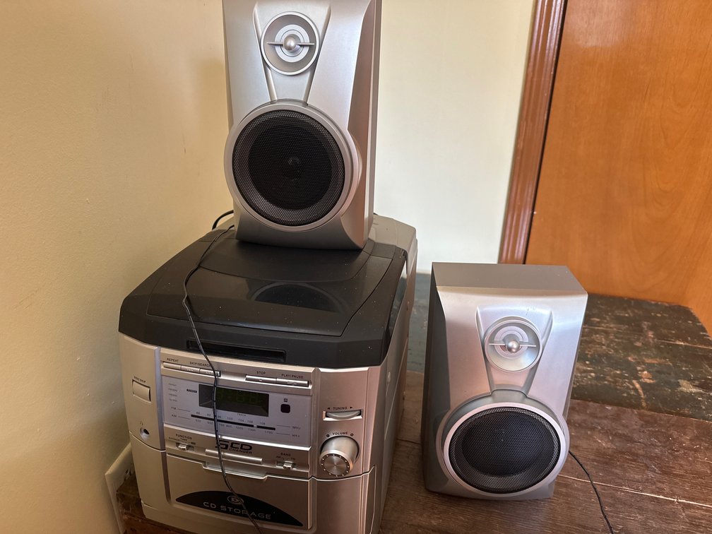 Durabrand Stereo System