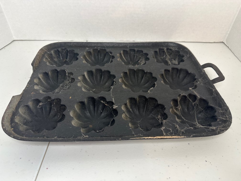 Cast Iron Turks Muffin Pan
