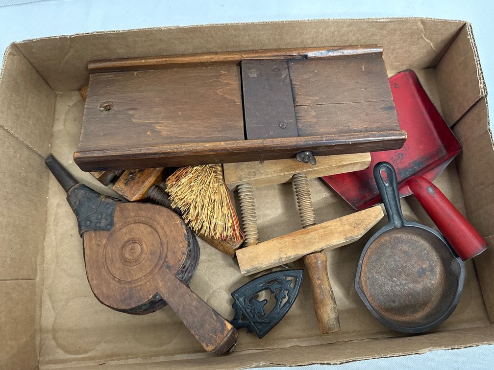 Mini Primitive Pieces