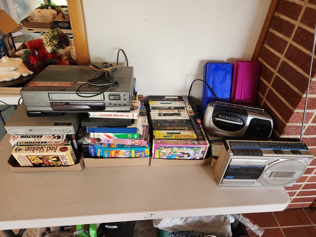 Electronics Lot, VHS and cassette tapes and players