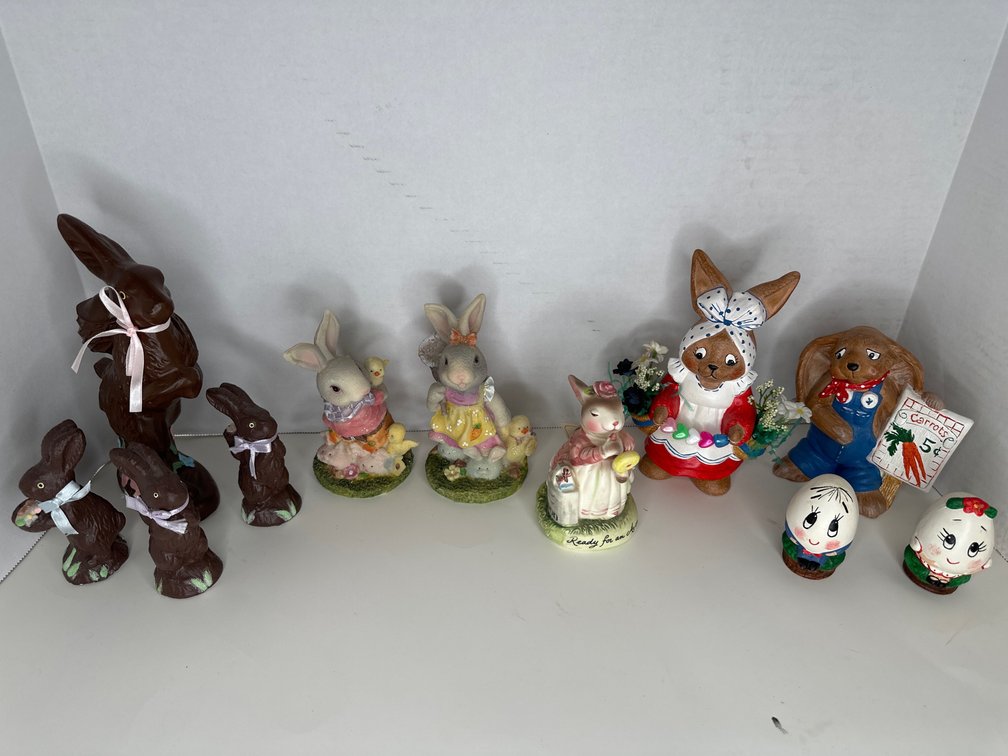Spring Figurines Lot 2 of 2