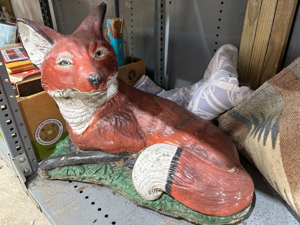 Fox Lawn Statue
