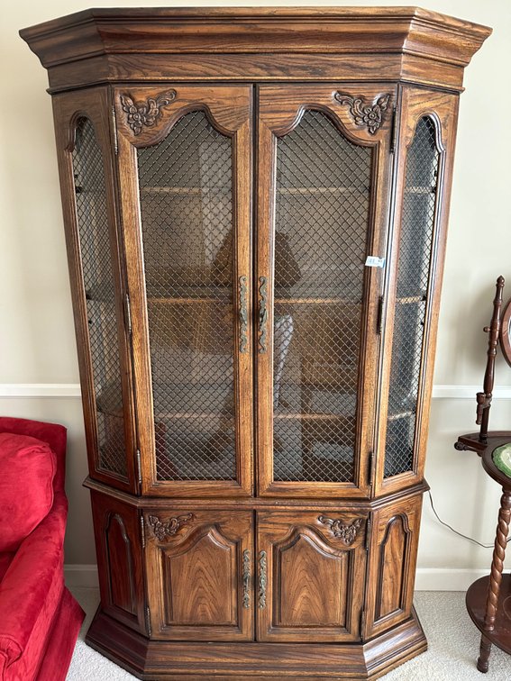 Thomasville Country French Curio Cabinet