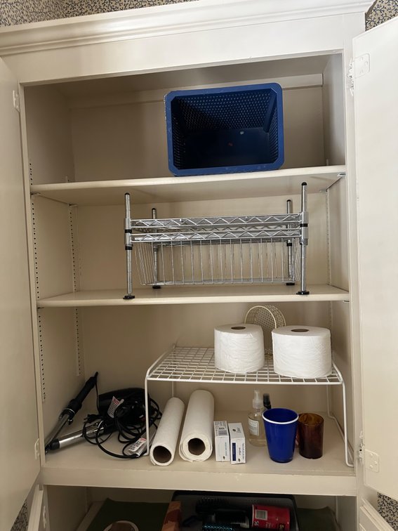 Contents of Master Bathroom