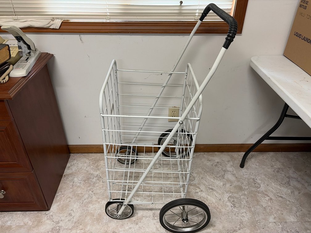 Folding utility cart