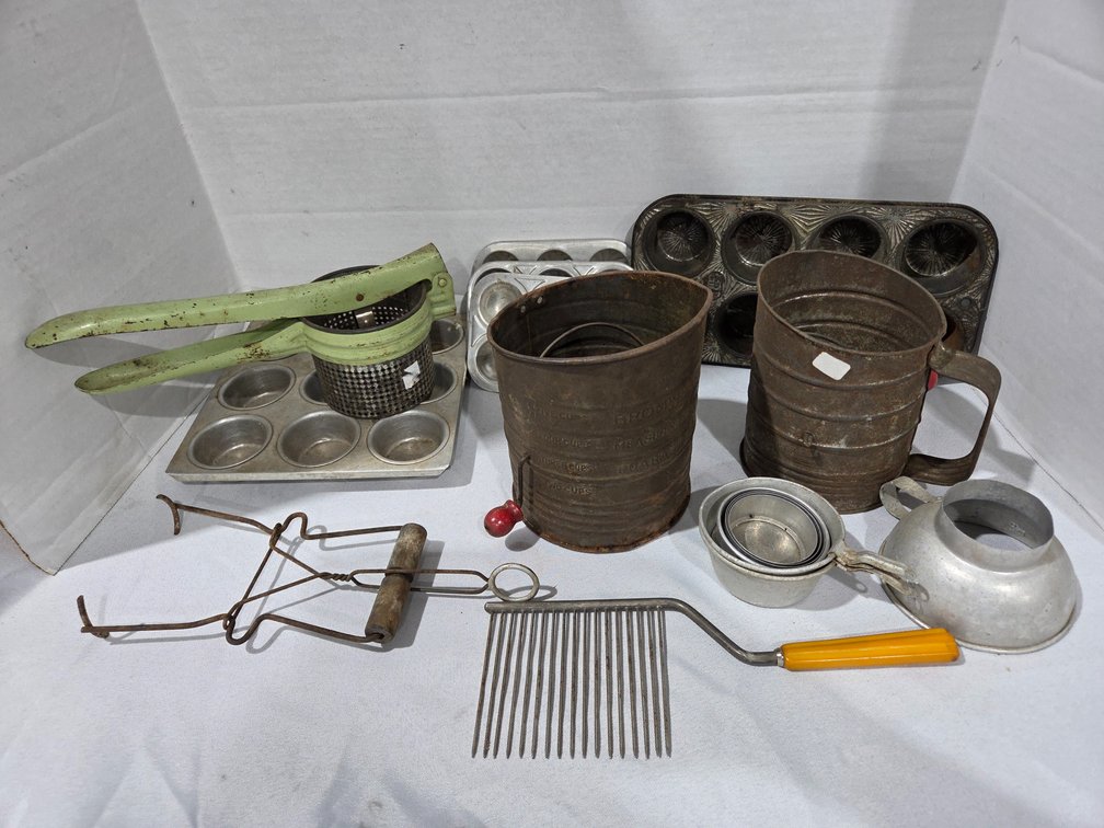 Assortment of vintage Kitchen tools