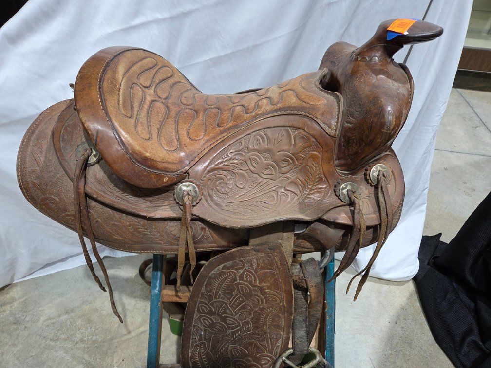 Vintage Western Saddle