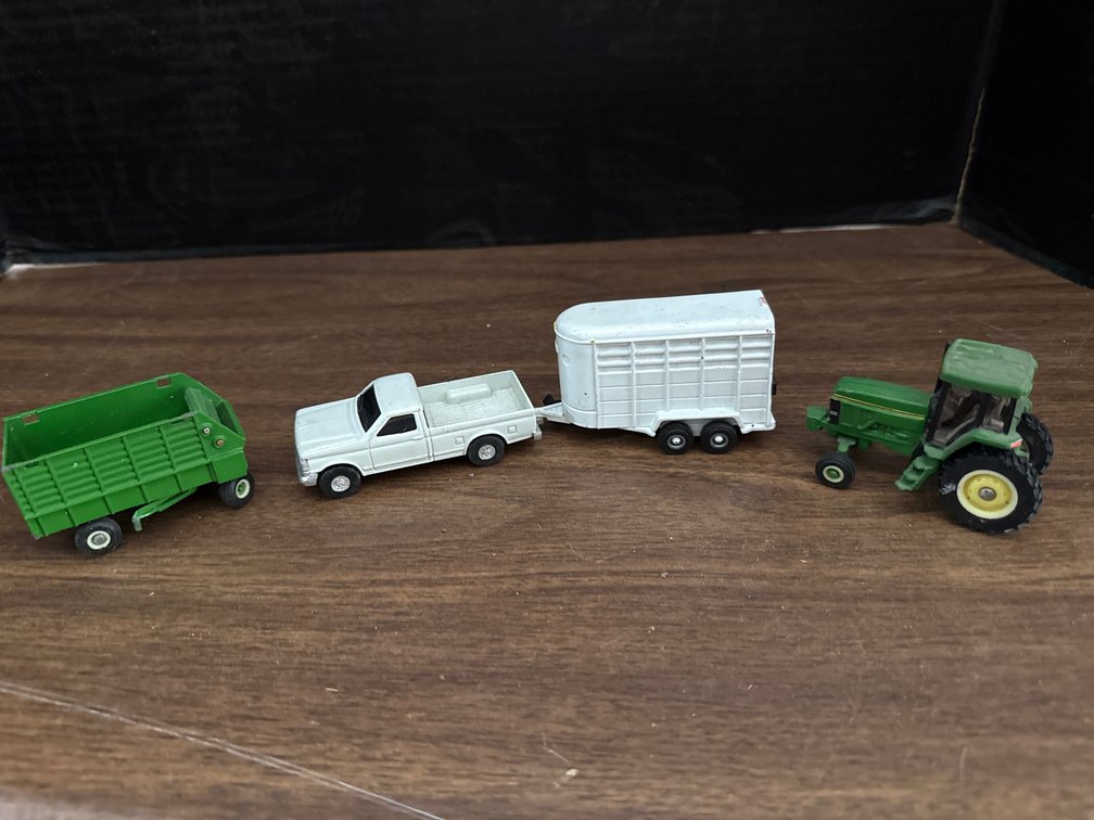 Erytl toys