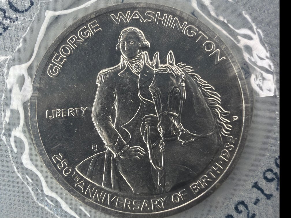 Silver commemorative coin