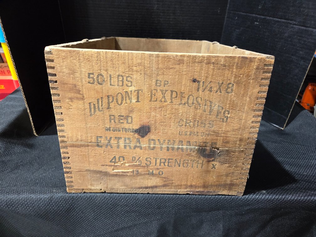 Dupont Explosive Box