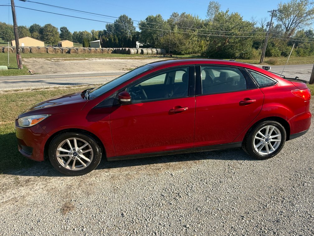 2016 Ford Focus SE Sedan