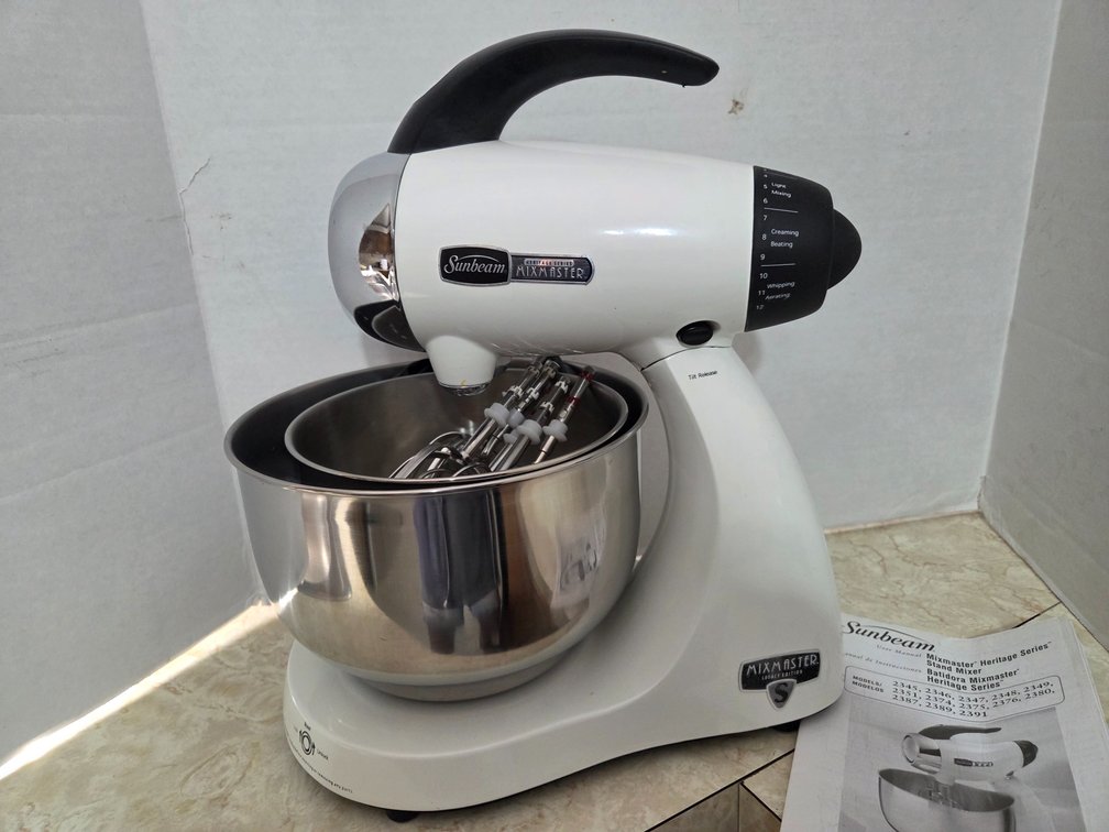 Sunbeam stand Mixer