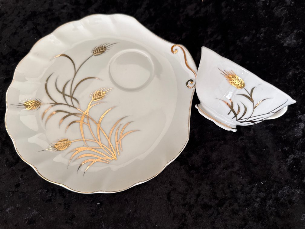 Lefton Snack Plates and Tea Cups