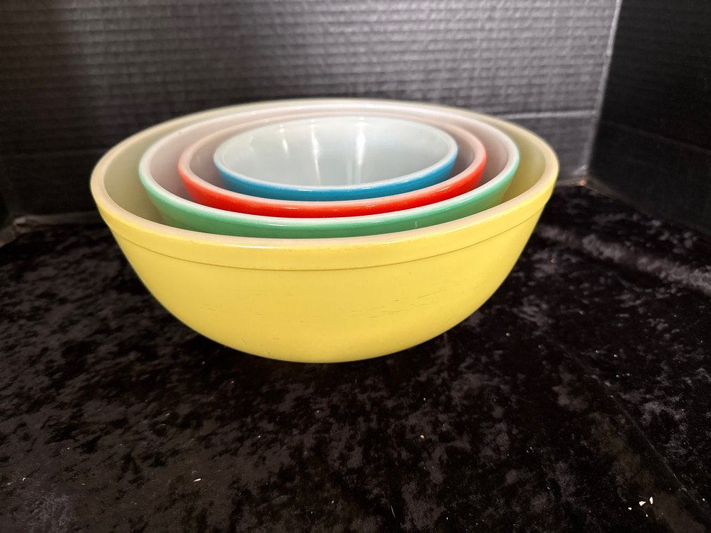 Pyrex Mixing Bowls