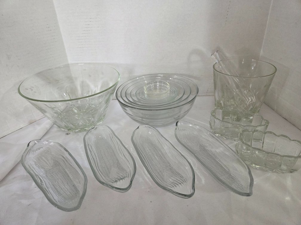 Nesting Bowls